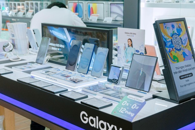 Di Động Việt tung chương trình ưu đãi “Đại tiệc công nghệ” cuối năm 4 4