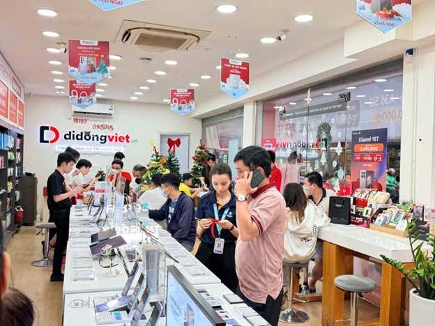 Di Động Việt tung chương trình ưu đãi “Đại tiệc công nghệ” cuối năm 6 6