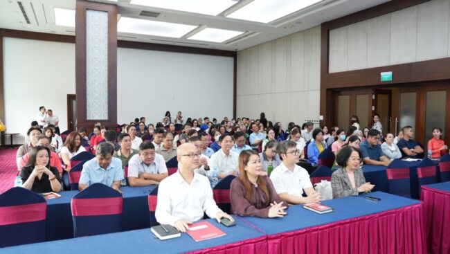 Phường Bến Thành thúc đẩy chuyển đổi từ thuế khoán sang kê khai đối với hộ kinh doanh 2 604754536 889169673608066 4467613473804331629 n