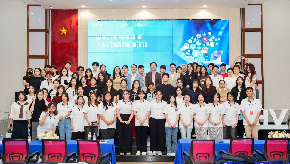 Thương mại điện tử trong bối cảnh mạng xã hội lên ngôi: Đâu là giải pháp?