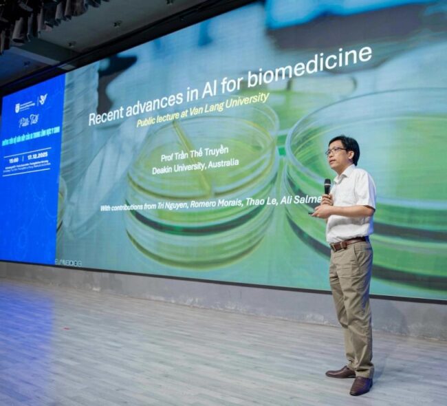 Sinh viên ĐH Văn Lang cập nhật xu hướng ứng dụng AI trong y sinh 1 VLO@