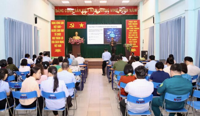 Phường Vườn Lài tập huấn chuyển đổi số và ứng dụng AI 1 Vuon Lai 1