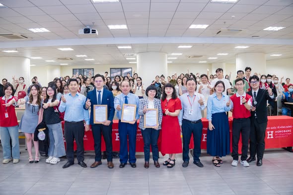 Đại học Quốc tế Hồng Bàng tổ chức workshop tâm lý cho sinh viên Đại học Quốc tế Hồng Bàng tổ chức workshop tâm lý cho sinh viên