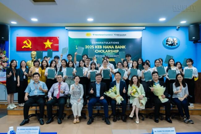 Học bổng KEB Hana tiếp sức sinh viên HUFLIT vươn lên bằng tri thức 3 608936891 1406276724874393 9133018392899007479 n