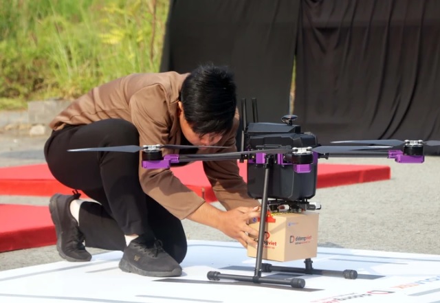 Tin hót: TP.HCM thử nghiệm giao hàng bằng thiết bị bay không người lái (UAV) 1 DDV 1