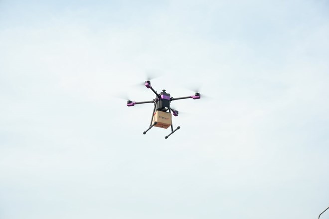 Tin hót: TP.HCM thử nghiệm giao hàng bằng thiết bị bay không người lái (UAV) Tin hót: TP.HCM thử nghiệm giao hàng bằng thiết bị bay không người lái (UAV)