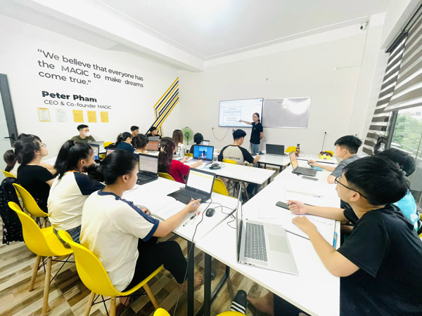 Thị trường đào tạo tiếng Anh tăng nhiệt: Lộ diện chứng chỉ “chân ái” đang soán ngôi trong lòng Gen Z